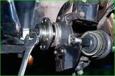 Замена подшипника передней ступицы