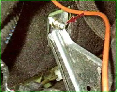 Снятие и установка рулевого механизма Снятие и установка рулевого механизма