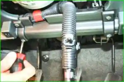 Снятие и установка рулевой колонки с электроусилителем