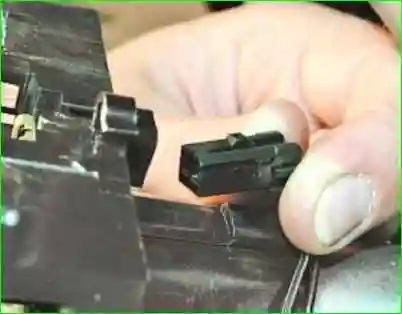 Снятие и установка рулевой колонки с электроусилителем