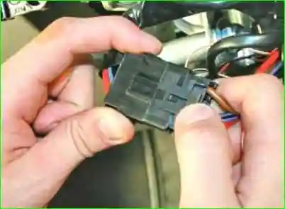 Снятие и установка рулевой колонки с электроусилителем