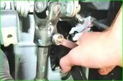 Снятие и установка рулевой колонки с электроусилителем