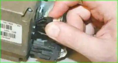 Снятие и установка рулевой колонки с электроусилителем