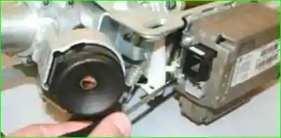 Снятие и установка рулевой колонки с электроусилителем