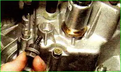 How to replace the reverse solenoid