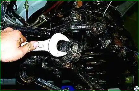 Замена пружины подвески автомобиля Соболь