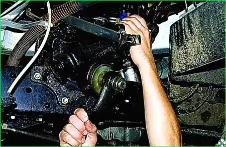 Регулировка рулевого механизма с гидроусилителем автомобиля Соболь