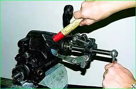 Регулировка рулевого механизма с гидроусилителем автомобиля Соболь