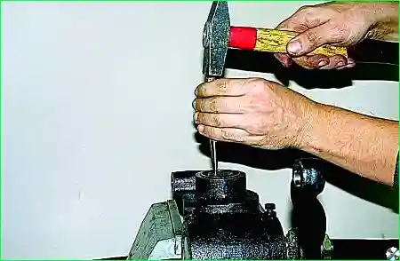 Регулировка рулевого механизма с гидроусилителем автомобиля Соболь