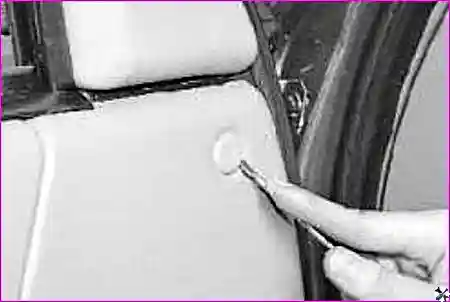 Фиксатор обивки