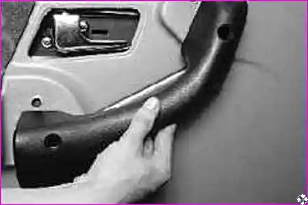 Снятие ручки подлокотника