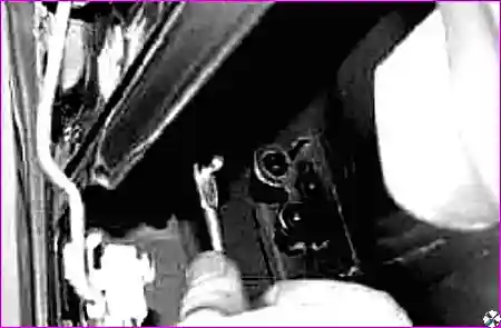 Тяга привода наружной ручки