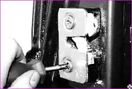 Винты крепления