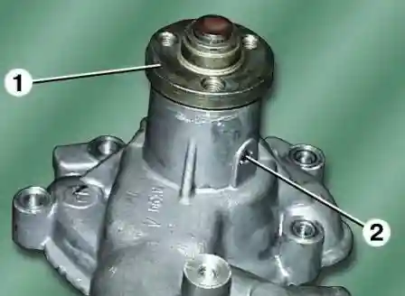 Спрессовка ступицы шкива насоса съемником