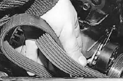 Замена ремня привода генератора УАЗ Патриот снимите его