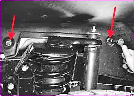 Верхние болты подкрылка