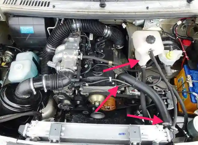 подкапотное пространство УАЗ Патриот