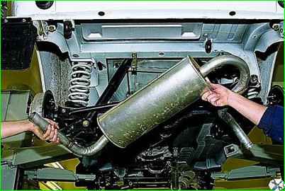 Replacing a car muffler