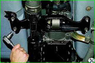 How to remove and install engine mounts VAZ-21214