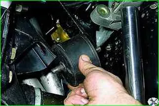 Cómo quitar e instalar los soportes del motor VAZ-21214