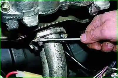 Снятие приемной трубы