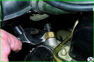 Removing the coolant temperature sensor