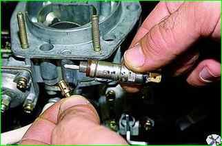 Removing and checking the solenoid valve