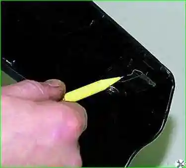 Как снять комбинацию приборов ВАЗ-2121 Как снять комбинацию приборов ВАЗ-2121