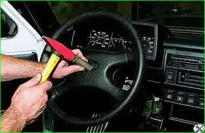 Снятие подрулевого трехрычажного переключателя