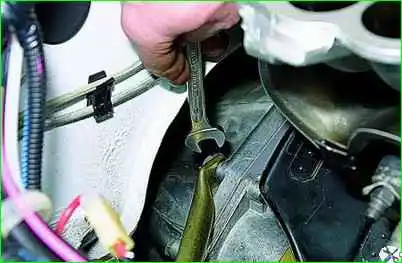 Eliminación del coche de arranque Extracción del arranque del coche