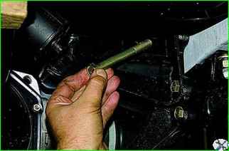 How to replace the front suspension cross member of a VAZ-2121 car VAZ-2121