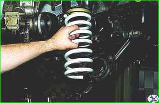 How to replace the front suspension springs of the VAZ-2121