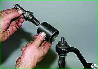 Снятие верхнего рычага подвески и замена сайлент-блоков Снятие верхнего рычага подвески и замена сайлент-блоков