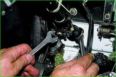 Removing the steering column