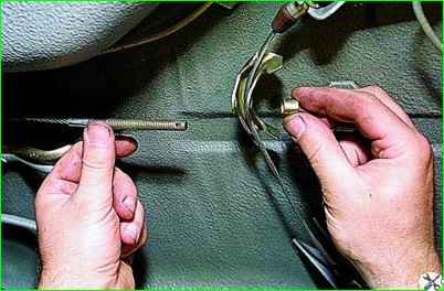 How to replace and adjust the handbrake cable