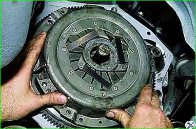 Replacing car clutch discs