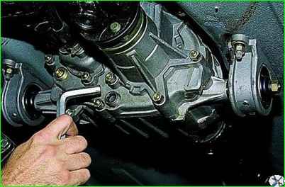 How to change the oil in the transfer case