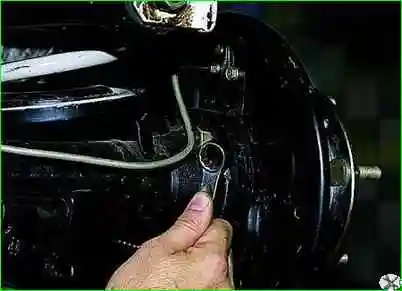 Cómo quitar y reparar el semieje del eje trasero del VAZ-2121