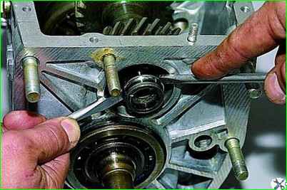 Disassembly and repair of gearbox