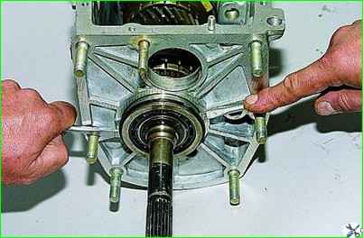 Disassembly and repair of gearbox