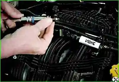 Замена свечей зажигания автомобиля Lada Xray Замена свечей зажигания автомобиля Lada Xray