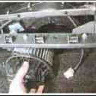 Reemplazo del ventilador del calentador eléctrico de Lada Granta
