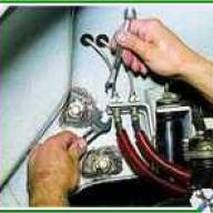 Cómo reemplazar tubos y mangueras de freno Niva VAZ-21213