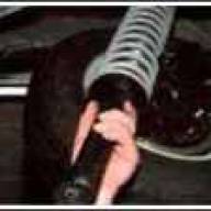 Замена заднего амортизатора Лада Гранта