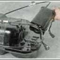 Как снять элементы улавливания паров топлива Лада Калина