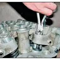 Как заменить маслосъемные колпачки ЗМЗ-405, ЗМЗ-406