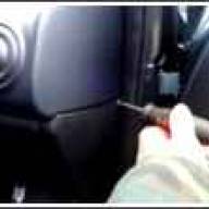 Как снять вещевой ящик ВАЗ-2123