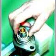 How to repair the master cylinder of a Gazelle car